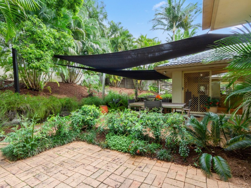 26 Edgeworth Place, Helensvale QLD 4212