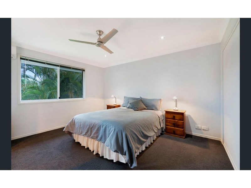 7 Lakewood Court, Helensvale QLD 4212