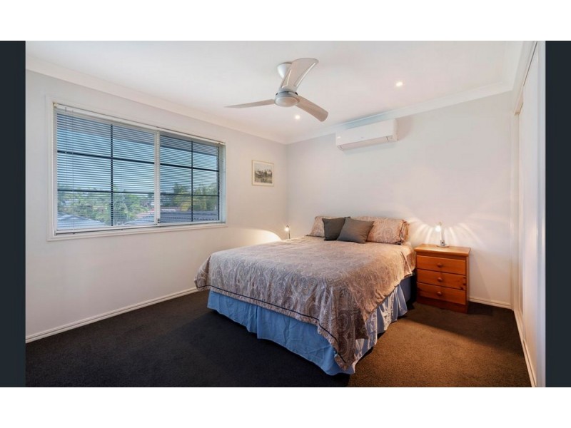 7 Lakewood Court, Helensvale QLD 4212