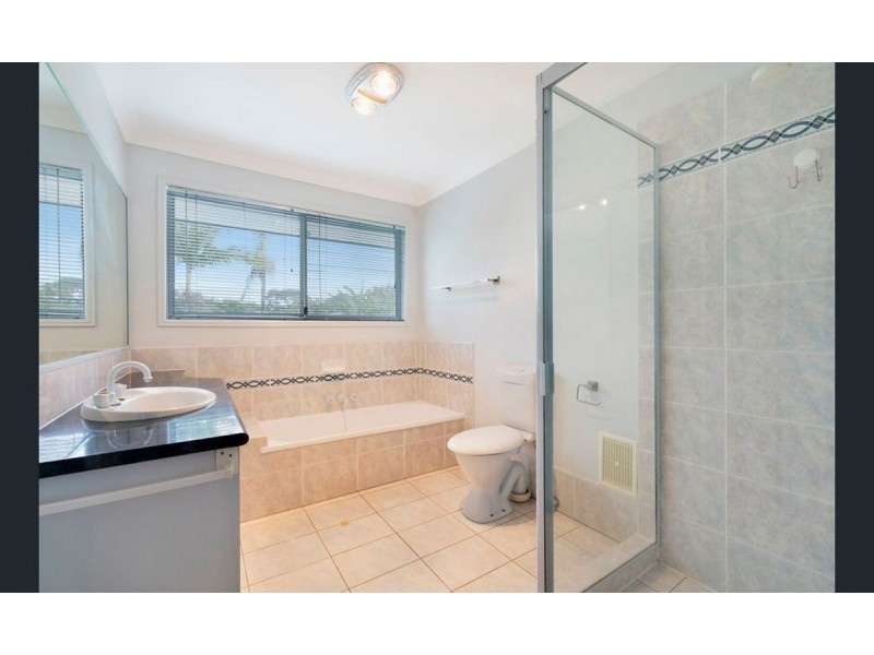 7 Lakewood Court, Helensvale QLD 4212