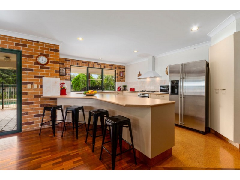 186 Mildura Drive, Helensvale QLD 4212