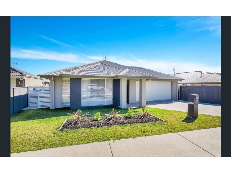 33 Greencastle Parade, Maudsland QLD 4210