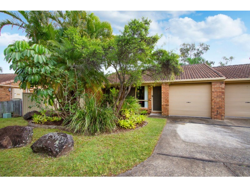 8/11 Vine Court, Oxenford QLD 4210