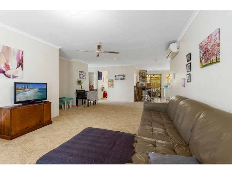 8/11 Vine Court, Oxenford QLD 4210
