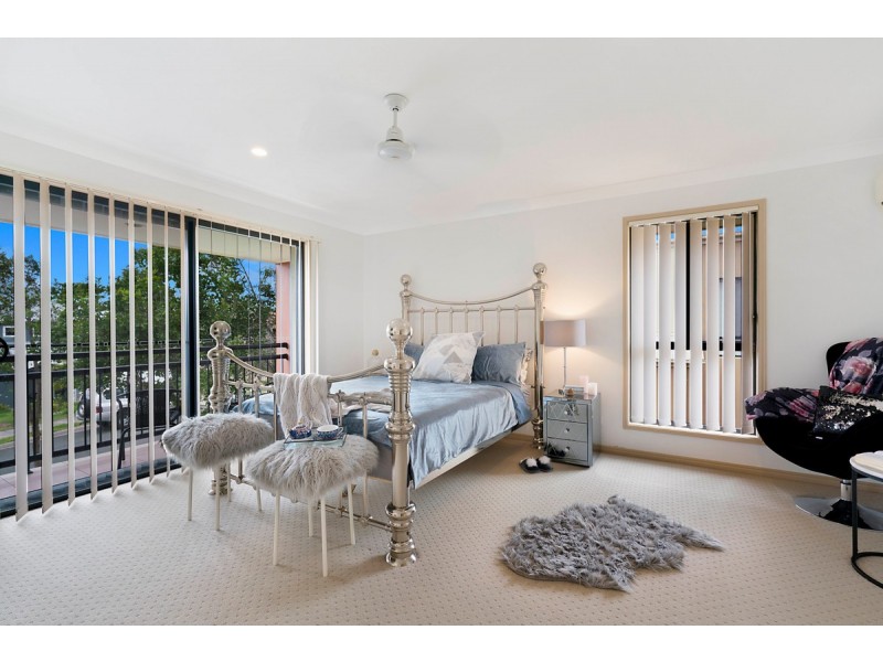 13 Caragh Crescent, Oxenford QLD 4210