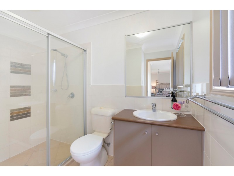 13 Caragh Crescent, Oxenford QLD 4210