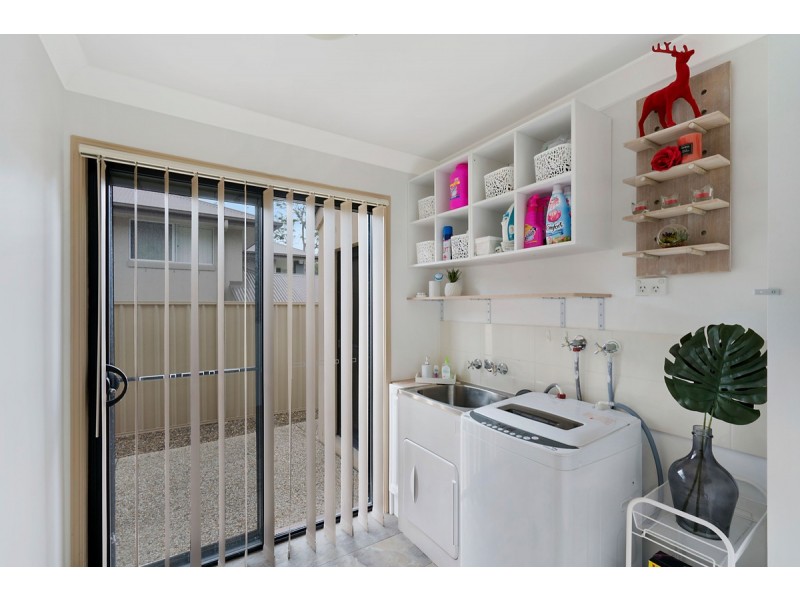 13 Caragh Crescent, Oxenford QLD 4210
