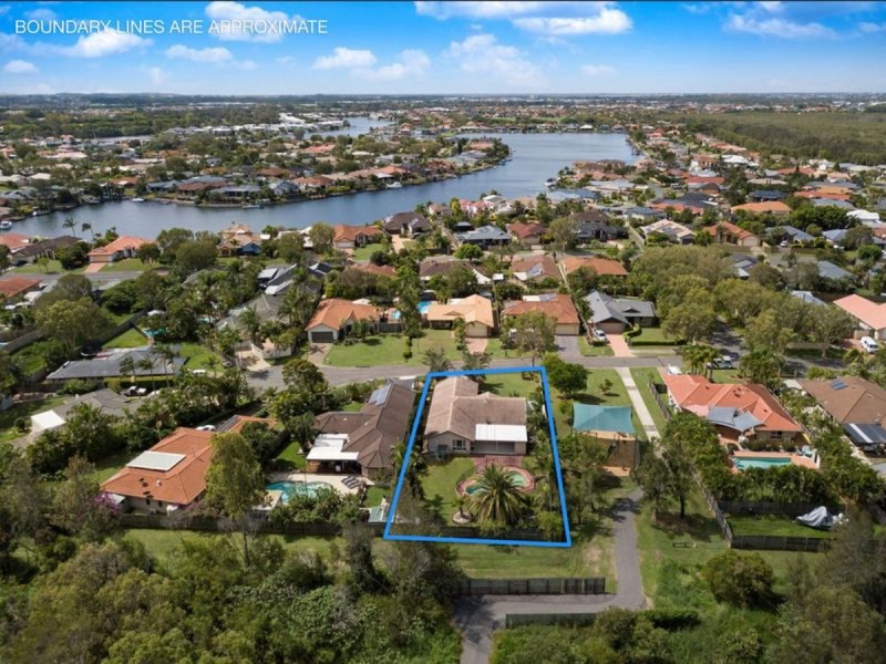24 Westpark Court, Helensvale QLD 4212