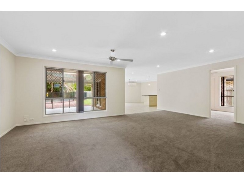 24 Westpark Court, Helensvale QLD 4212