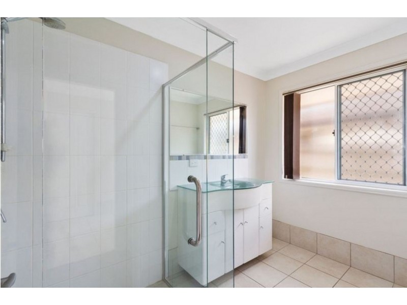 24 Westpark Court, Helensvale QLD 4212