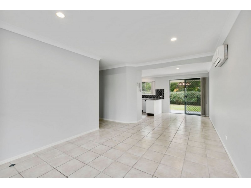 19/31 Archipelago Street, Pacific Pines QLD 4211