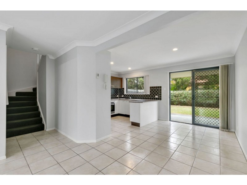 19/31 Archipelago Street, Pacific Pines QLD 4211