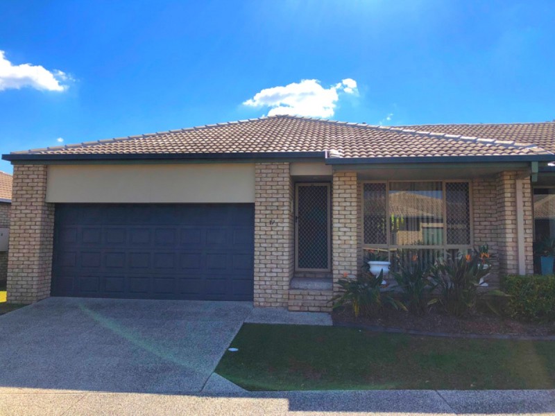 17/1 Archipelago Street, Pacific Pines QLD 4211