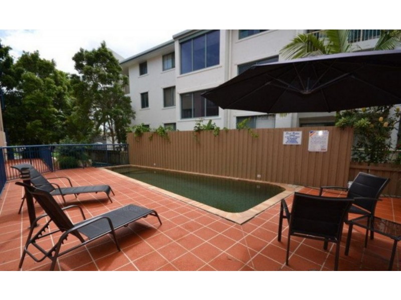9/4 Adori Street, Surfers Paradise QLD 4217