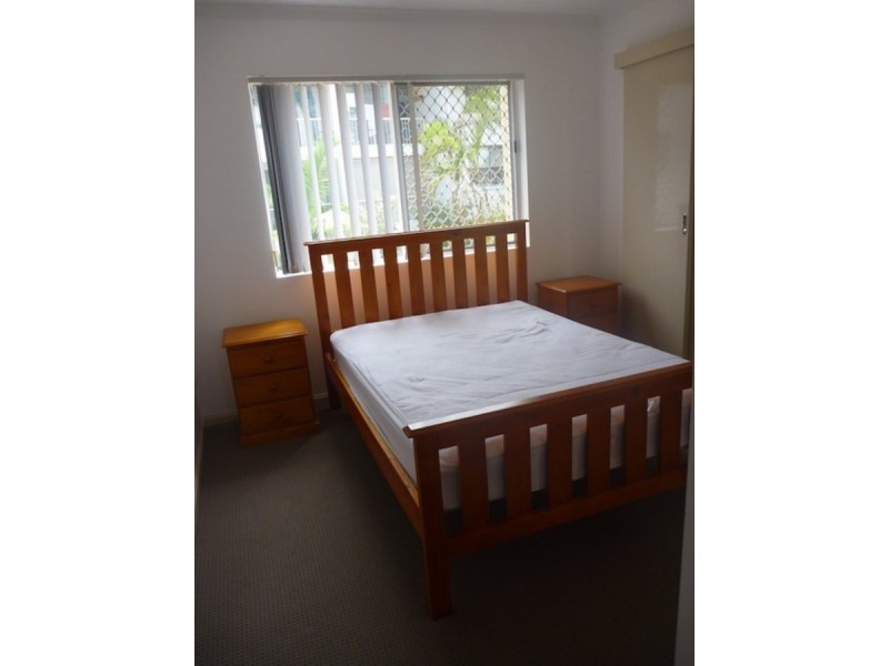 9/4 Adori Street, Surfers Paradise QLD 4217