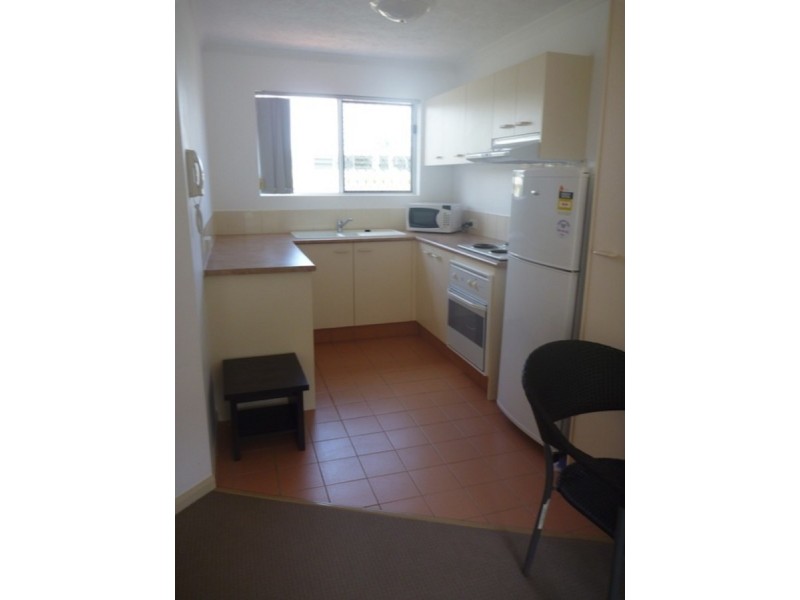 9/4 Adori Street, Surfers Paradise QLD 4217