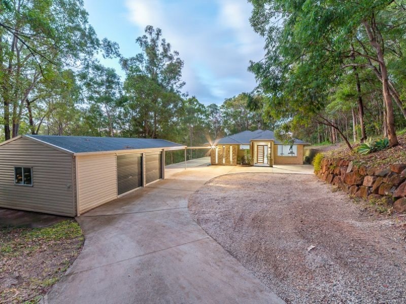 18B Uplands Drive, Parkwood QLD 4214