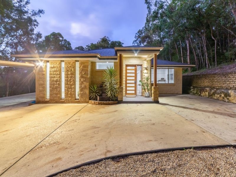 18B Uplands Drive, Parkwood QLD 4214