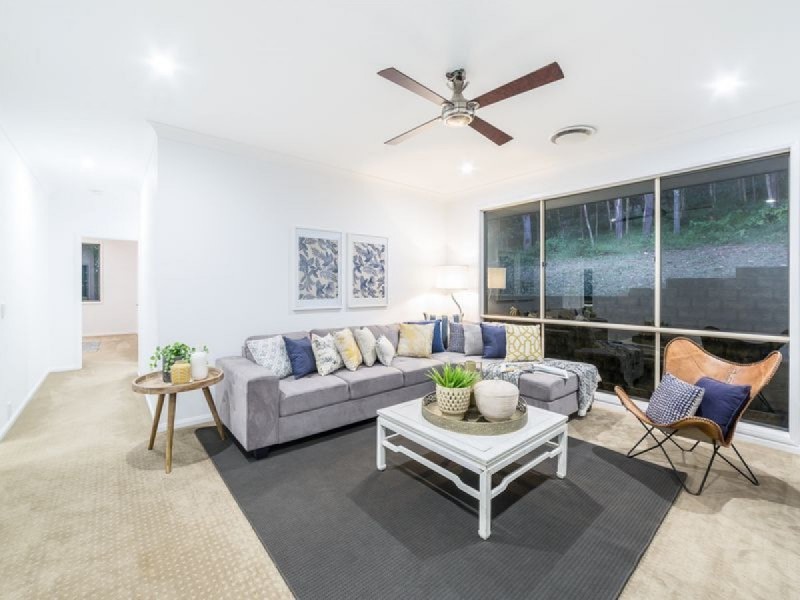 18B Uplands Drive, Parkwood QLD 4214