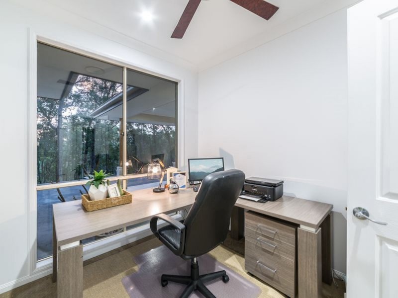 18B Uplands Drive, Parkwood QLD 4214