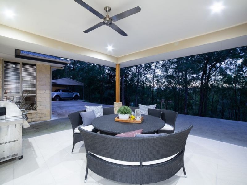 18B Uplands Drive, Parkwood QLD 4214