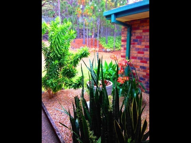 6 Saipan Way, Pacific Pines QLD 4211