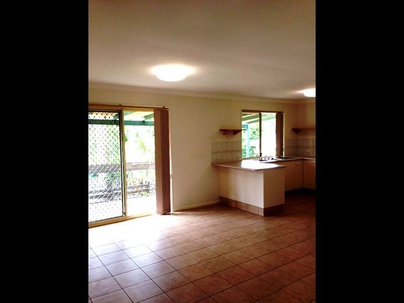 6 Saipan Way, Pacific Pines QLD 4211