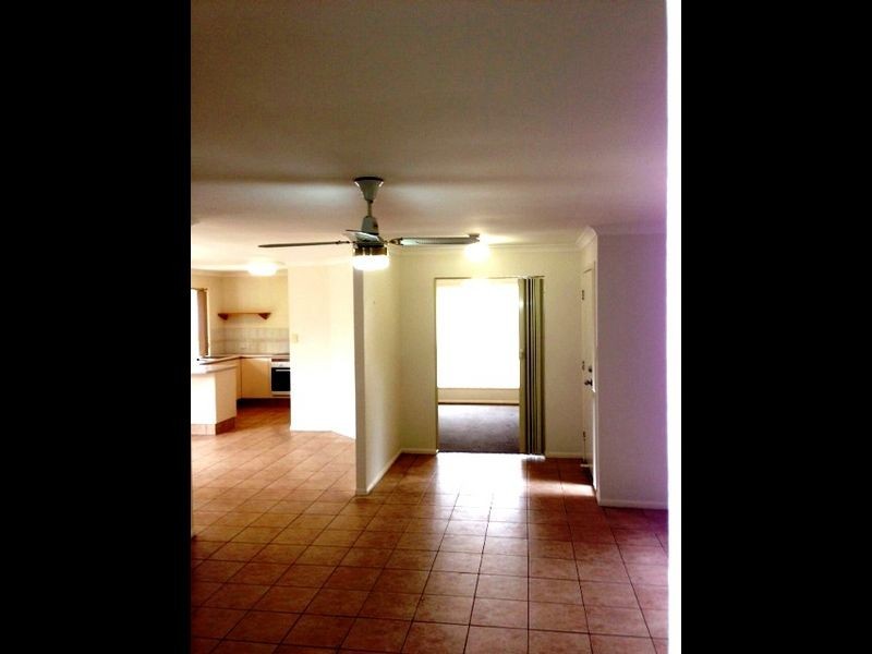 6 Saipan Way, Pacific Pines QLD 4211