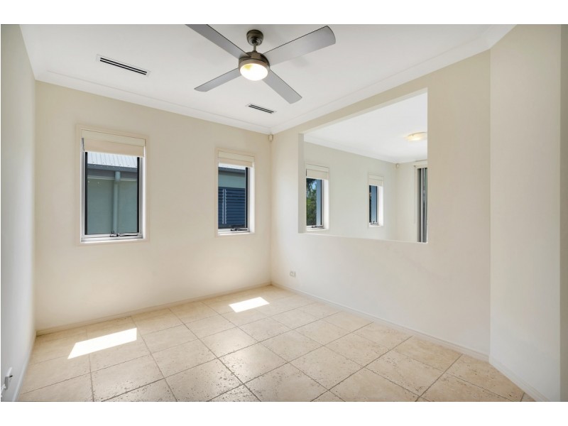 3074 Quay South Drive, Carrara QLD 4211