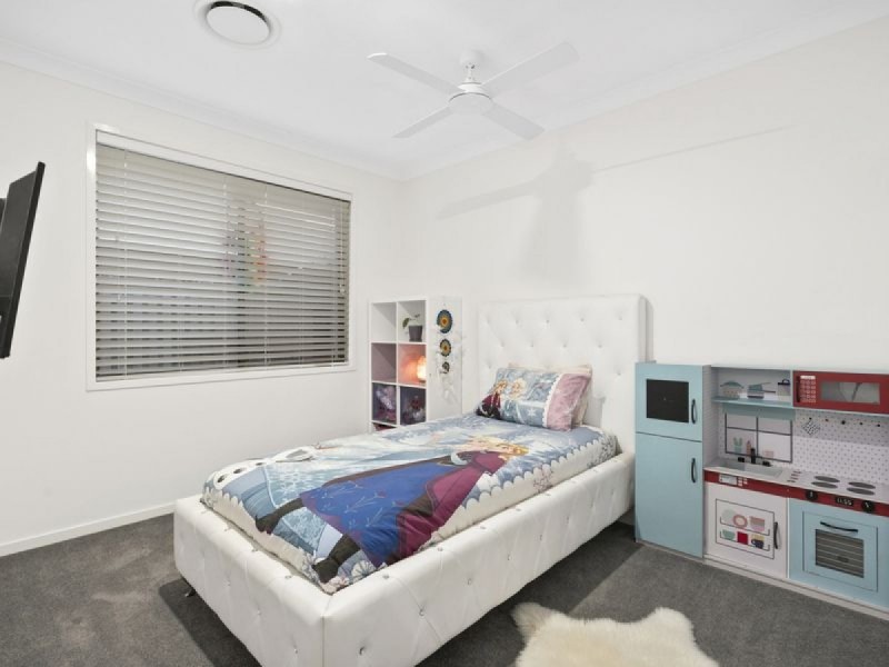 2 Settlers Avenue, Maudsland QLD 4210