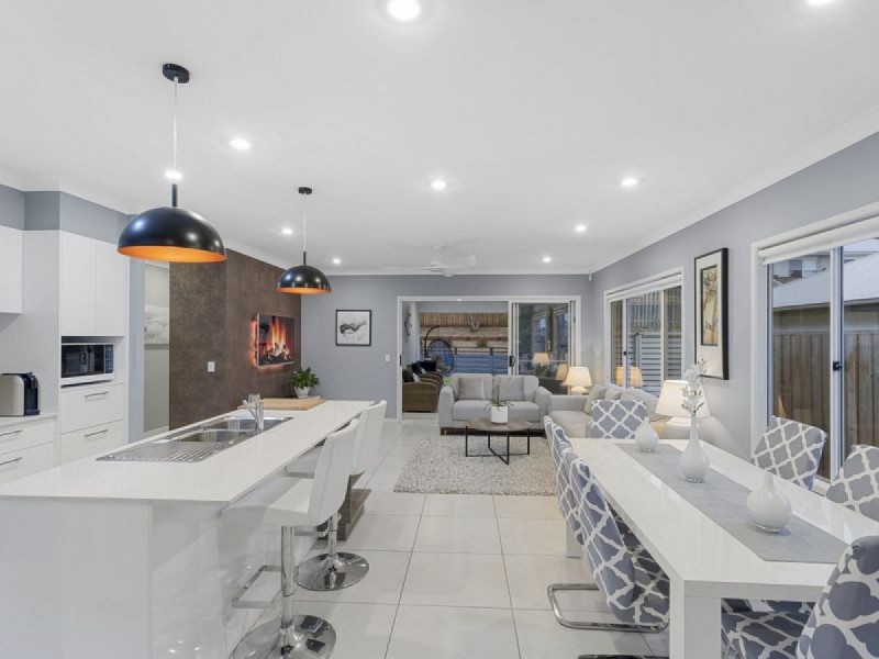 13 Prairie Avenue, Maudsland QLD 4210