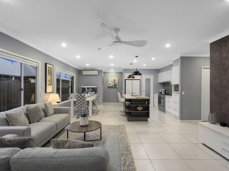 13 Prairie Avenue, Maudsland QLD 4210