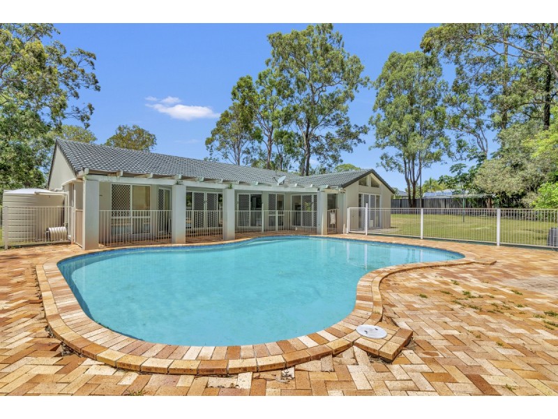 10 Timberlea Court, Helensvale QLD 4212