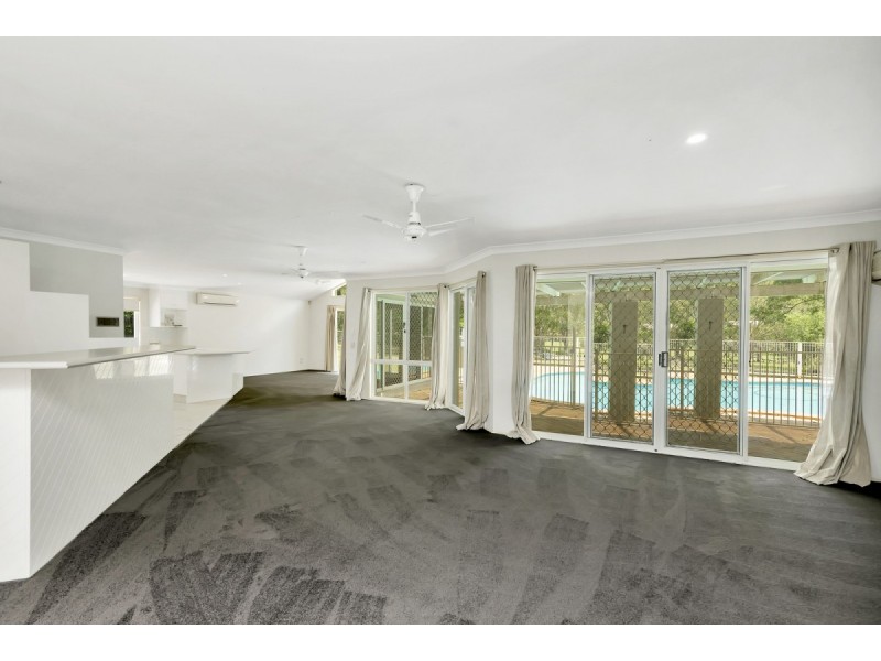 10 Timberlea Court, Helensvale QLD 4212