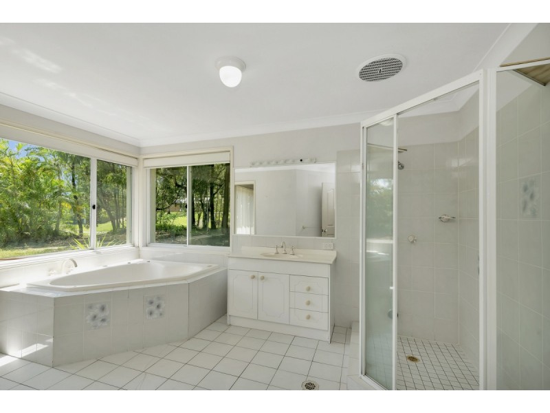 10 Timberlea Court, Helensvale QLD 4212