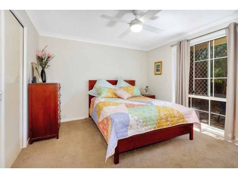 11 Atkins Place, Helensvale QLD 4212