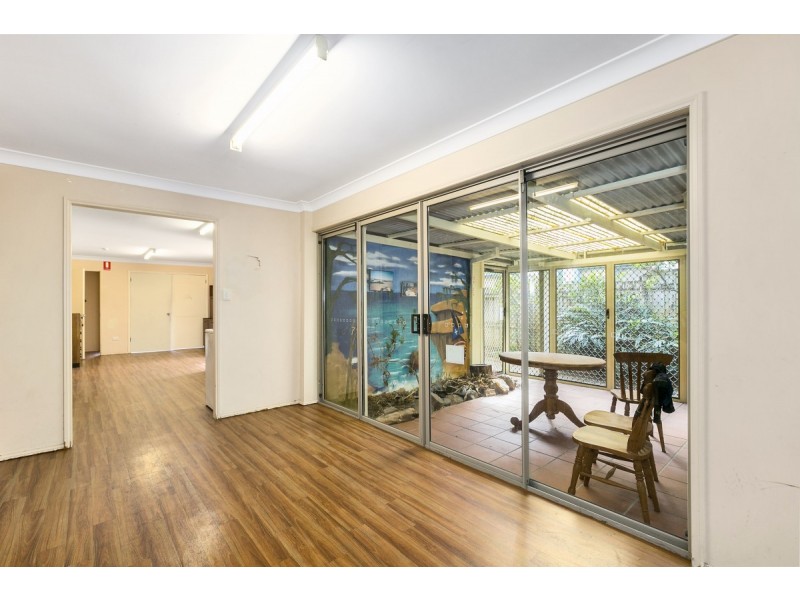 24 Oak Avenue, Surfers Paradise QLD 4217