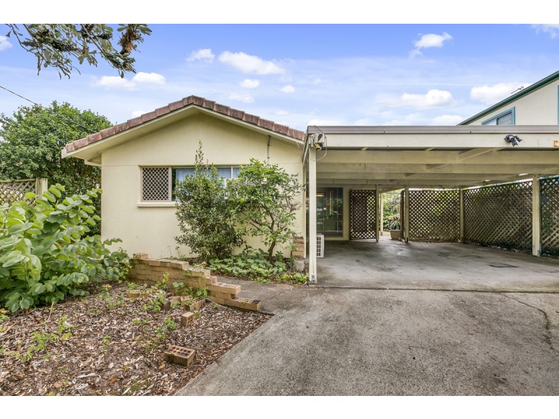 24 Oak Avenue, Surfers Paradise QLD 4217