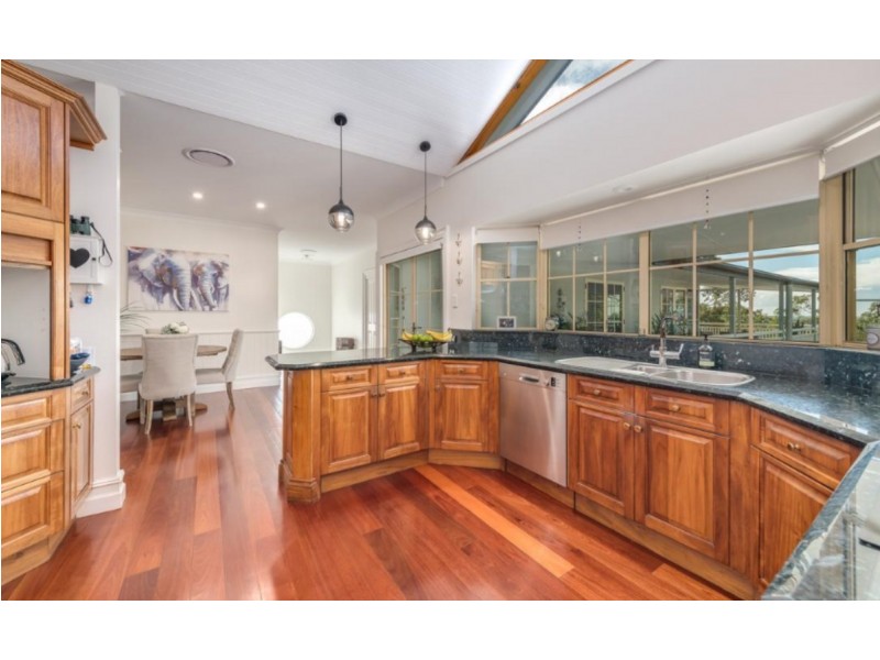 88 Tamworth Drive, Helensvale QLD 4212