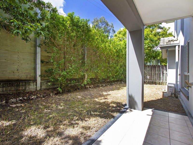 8/1 Carnarvon Court, Oxenford QLD 4210