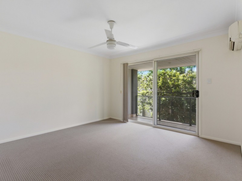 8/1 Carnarvon Court, Oxenford QLD 4210