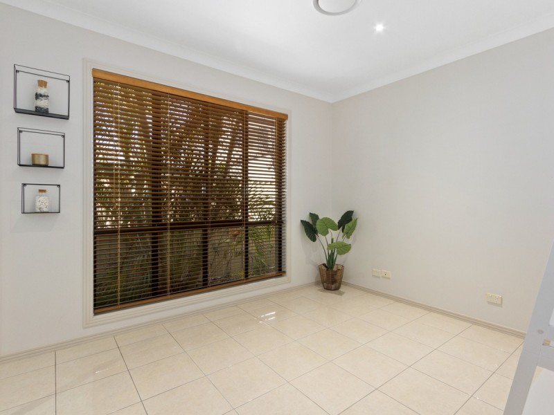8 Lagos Court, Coombabah QLD 4216