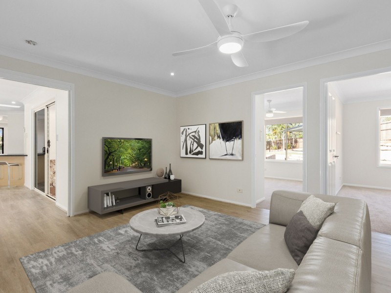 2 Creekview Street, Helensvale QLD 4212