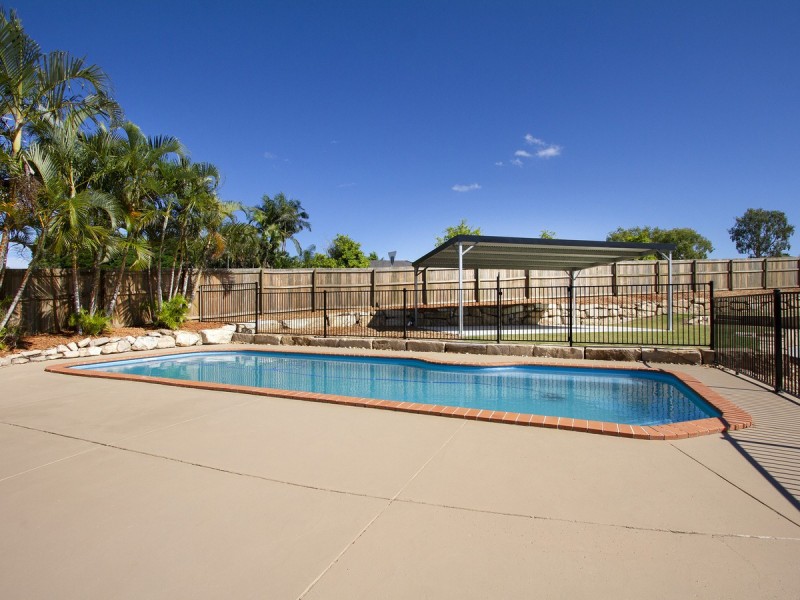 2 Creekview Street, Helensvale QLD 4212