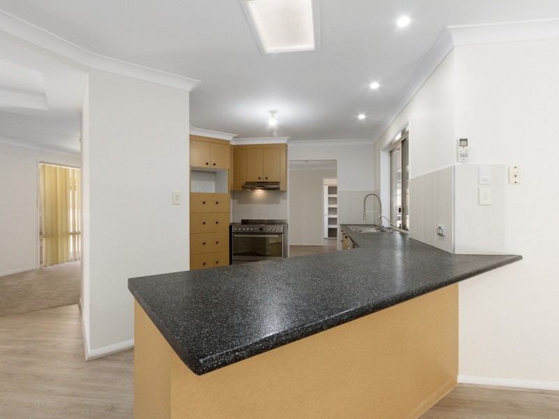 2 Creekview Street, Helensvale QLD 4212