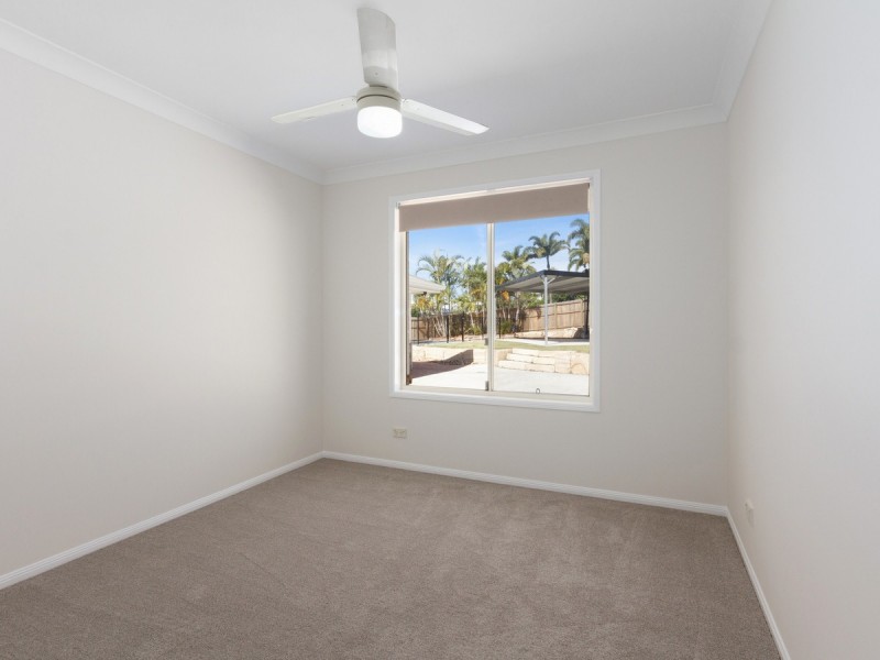 2 Creekview Street, Helensvale QLD 4212