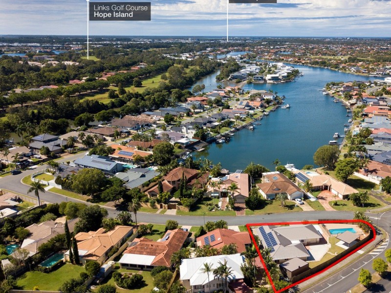 2 Creekview Street, Helensvale QLD 4212