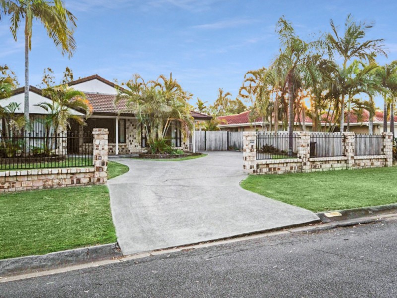 18 Westpark Court, Helensvale QLD 4212