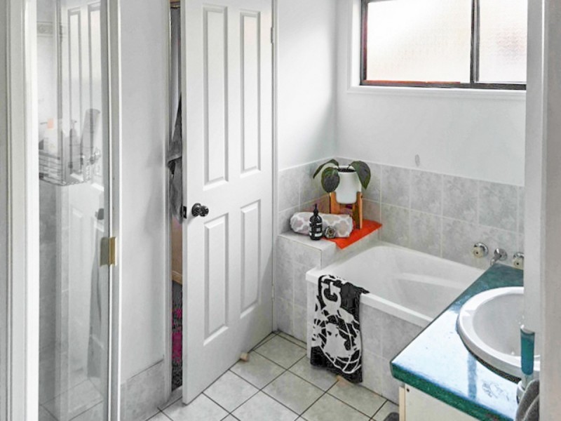 18 Westpark Court, Helensvale QLD 4212