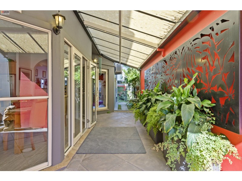 2/35 Peak Avenue, Main Beach QLD 4217